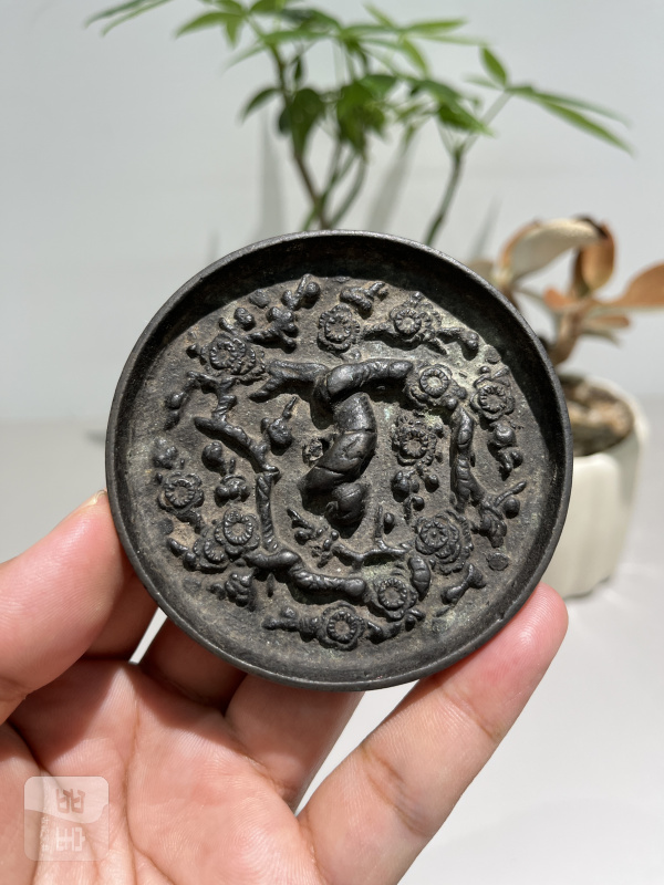 明 暗香疏影纹镜 - 图2